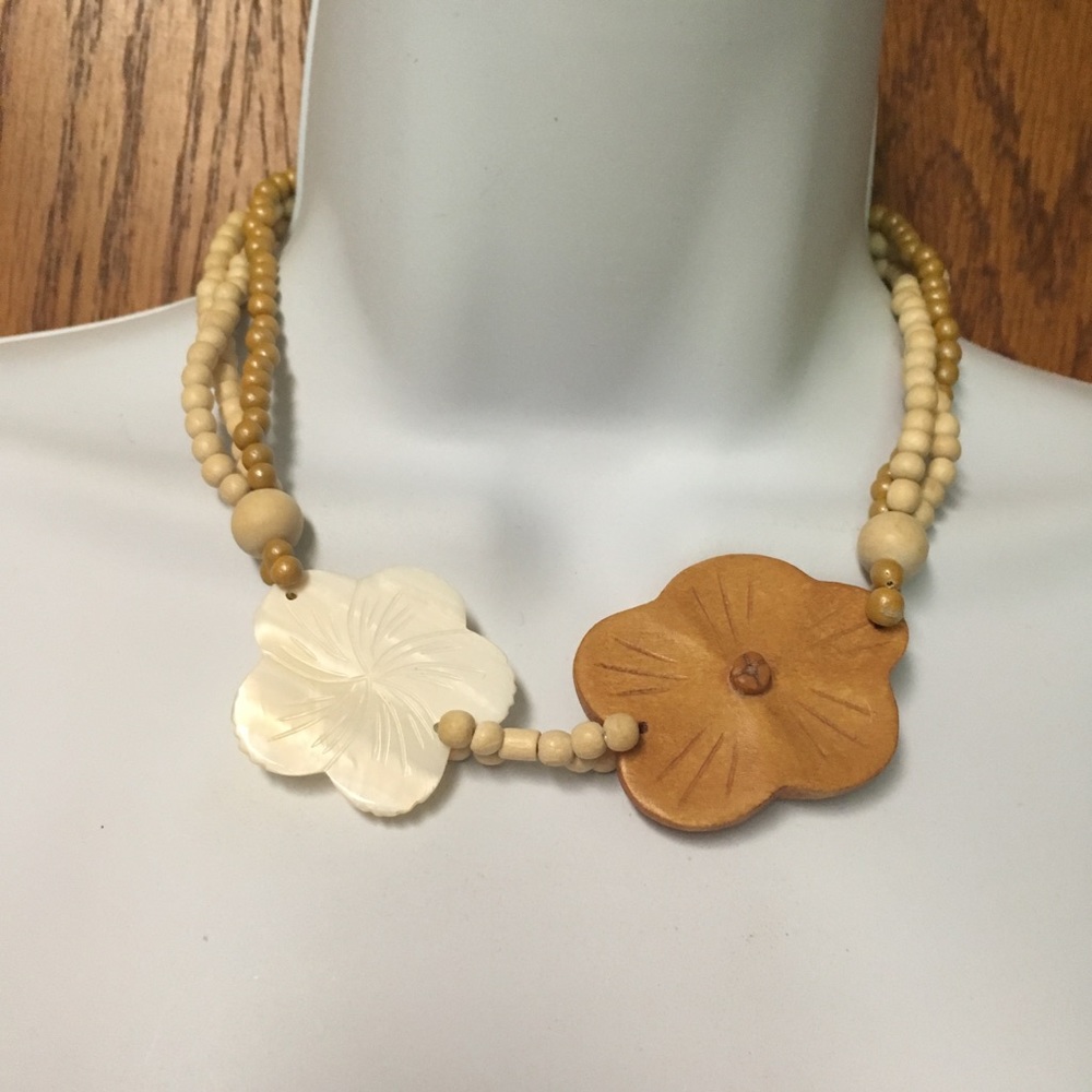 Natural Wood Floral Beaded Hawaiian Necklace